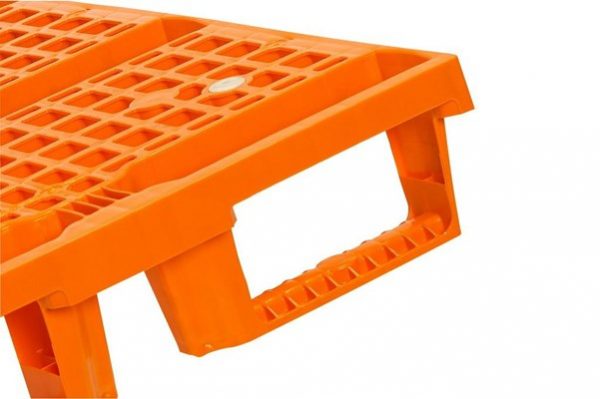 Nestable perforated plastic pallet 800x600